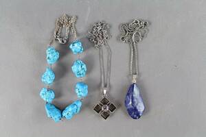 Halsband i silver 3 st