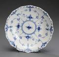 Kgl. Porcelæn, musselmalet helblonde skål