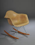 Charles Eames 1907-1978  Gyngestol.
