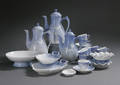 Mågestellet kaffeservice af porcelæn u guldkant. BG II sort.  40