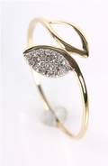 Brillantring, 9 kt. guld, ca. 0,05 ct.