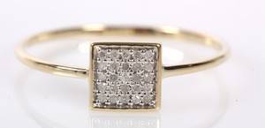 Brillantring, 9 kt. guld, ca. 0,05 ct.