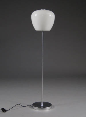 Hans Sandgren Jakobsen. Standerlampe, model Helium