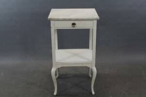 Sängbord i rokokostil