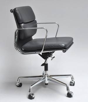 Charles Eames. Soft Pad kontorstol, Model EA-217 