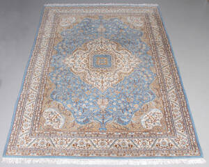 Kashmir medaillotæppe, Indien. 367 x 267 cm.