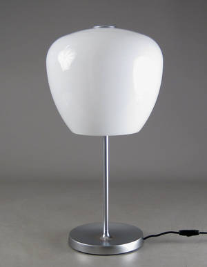 Hans Sandgren Jakobsen. Bordlampe, model Helium