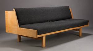 H. J. Wegner. Briks sovesofa, nybetrukket
