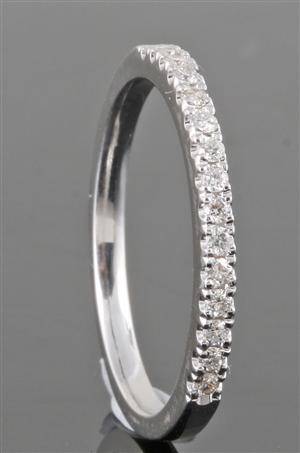 Diamond ring in 18kt approx. 0.32ct