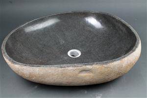 Unika vask udhugget i flodsten