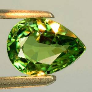 Uindfattet demantoid - ca. 1.10 ct
