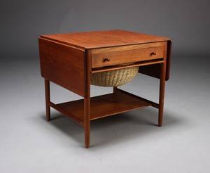 Hans J. Wegner. Sybord af teaktræ, model AT-33