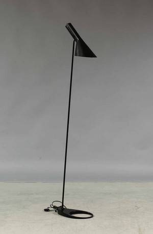 Arne Jacobsen. Standerlampe