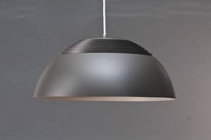 Arne Jacobsen, pendel, model AJ, grålakeret metal