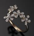 Ring af 9 kt guld, med 0.24 ct diamanter