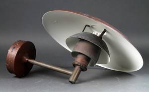 Poul Henningsen. Udendørs væglampe 