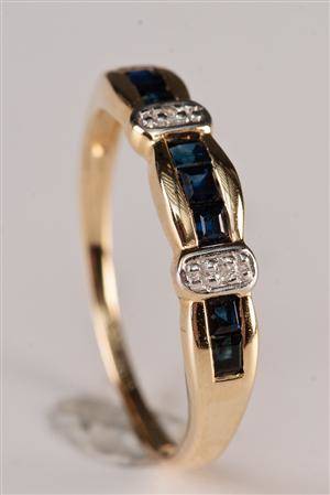 Safir- og diamant ring 