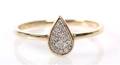 Brillantring, 9 kt. guld, ca. 0,05 ct.