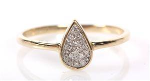 Brillantring, 9 kt. guld, ca. 0,05 ct.