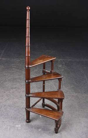 Bibliotekstrappe af bøg