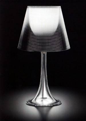 Phillippe Starck. Bordlampe Miss K