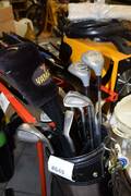 Golfbag med klubbor, inkl järnnian