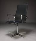 Arne Jacobsen. Oxford armstol, model 3273 