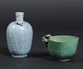 Arne Bang, vase og skål af stentøj. 2 