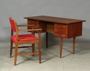 Fritstående skrivebord, samt armstol, teaktræ, dansk møbelproducent 2