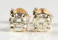 Ørestikker med brillanter på ca. 0.94 ct.