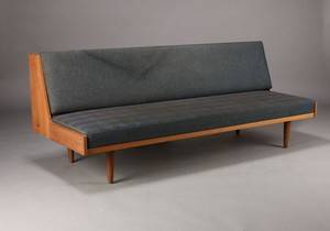 Dansk møbelproducent. Daybed  briks, egetræ