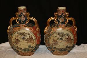 ORIENTALISKA GOLVURNOR, HANDMÅLADE