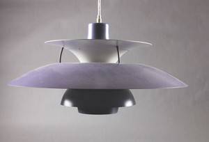 Poul Henningsen. PH5 pendel, lilla 