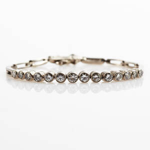 Armband 18 k vitguld diamanter