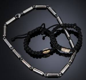 Sølvhalskæde og macramé armbånd med sølvcharm 3