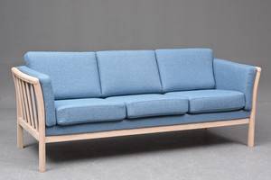 Herlufsholm sofaen, Tre pers. tremmesofa model Karrebæksminde