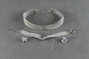 Smyckeset W.Kruk i silver 3 delar, halsband, armband och örhängen 1 par