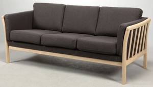 Herlufsholm sofaen, Tre pers. tremmesofa model Karrebæksminde.