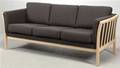 Herlufsholm sofaen, Tre pers. tremmesofa model Karrebæksminde.
