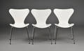 Arne Jacobsen 1902-1971. Tre stole model 3107. 3