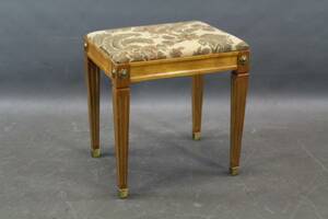 Pall i gustaviansk stil 