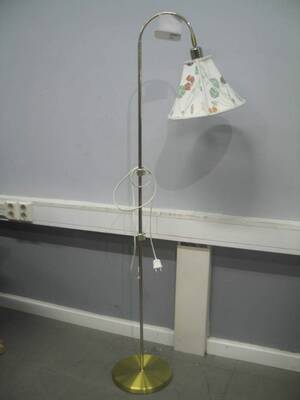 Golvlampa, Mässing