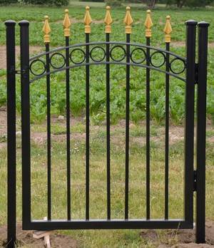 ProGarden Smedejernslåge med guldspir og stolper 