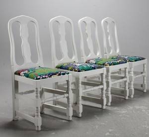 Fyra matstolar, blandstil 4