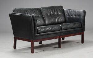 Skippers Furniture. To-pers. sofa, sort læder