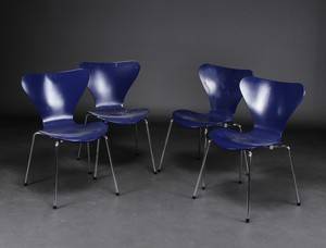 Arne Jacobsen. Fire stole, model 3107 4