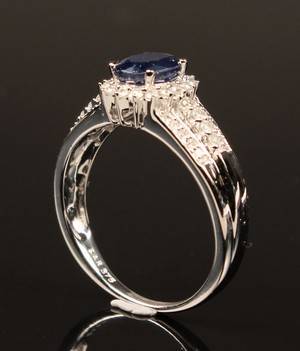 Safir- og diamantring