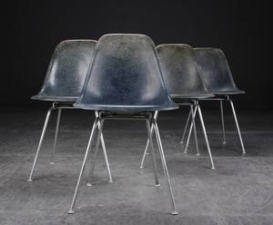 Charles Eames. Sæt på fire skalstole, model DSX 4 