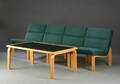 Magnus Olesen. Modulsofa og sofabord, bøgetræ 5