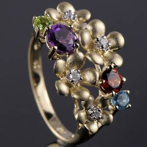 Stedmorblomster ring fra Heart Beats. 